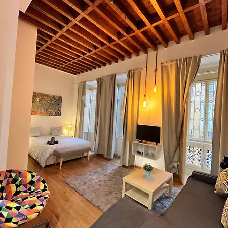 HomeAbroad Apartments - Larios Boutique Studio Málaga Extérieur photo
