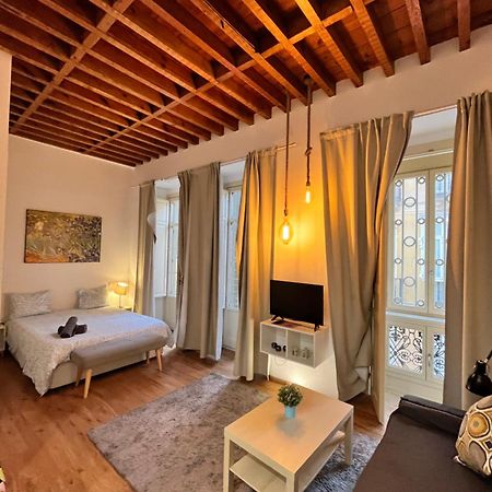 HomeAbroad Apartments - Larios Boutique Studio Málaga Extérieur photo