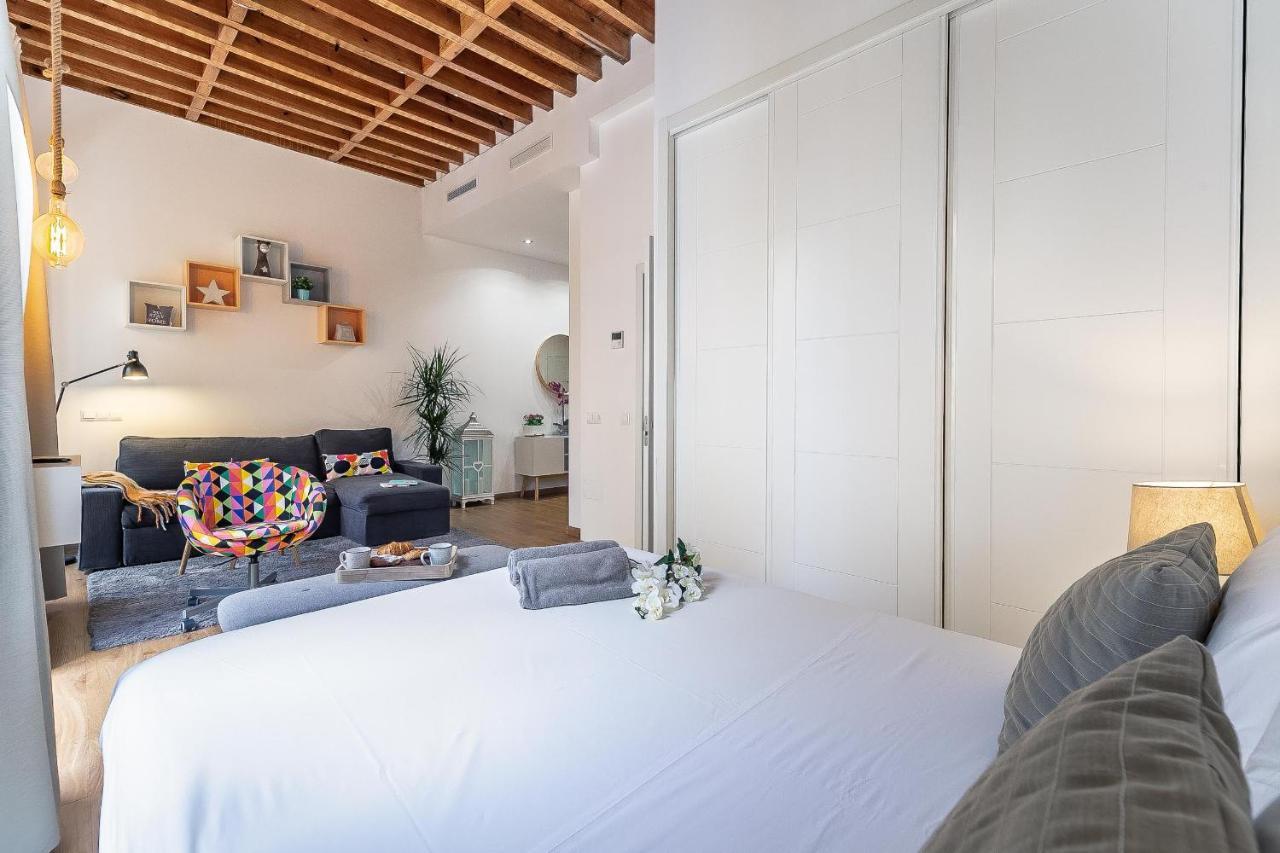 HomeAbroad Apartments - Larios Boutique Studio Málaga Extérieur photo
