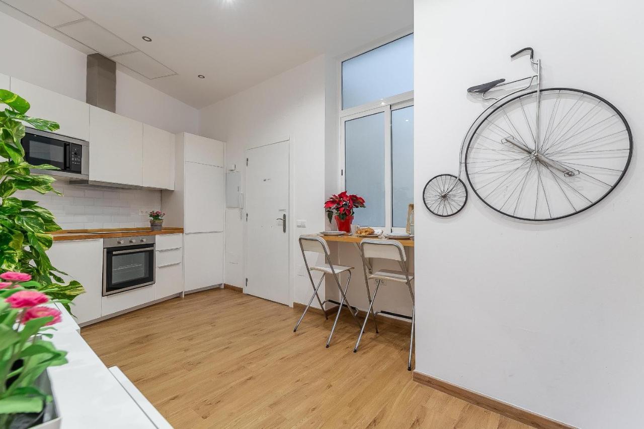 HomeAbroad Apartments - Larios Boutique Studio Málaga Extérieur photo