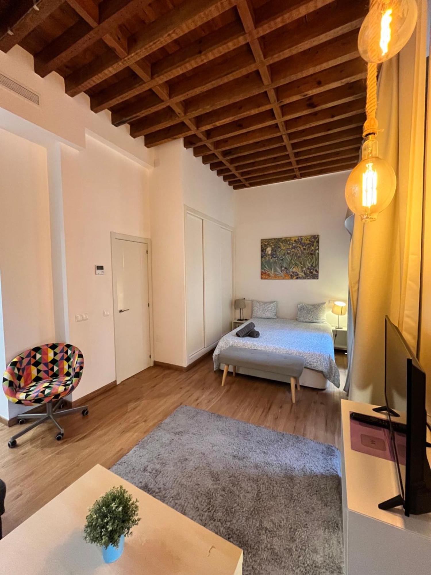 HomeAbroad Apartments - Larios Boutique Studio Málaga Extérieur photo