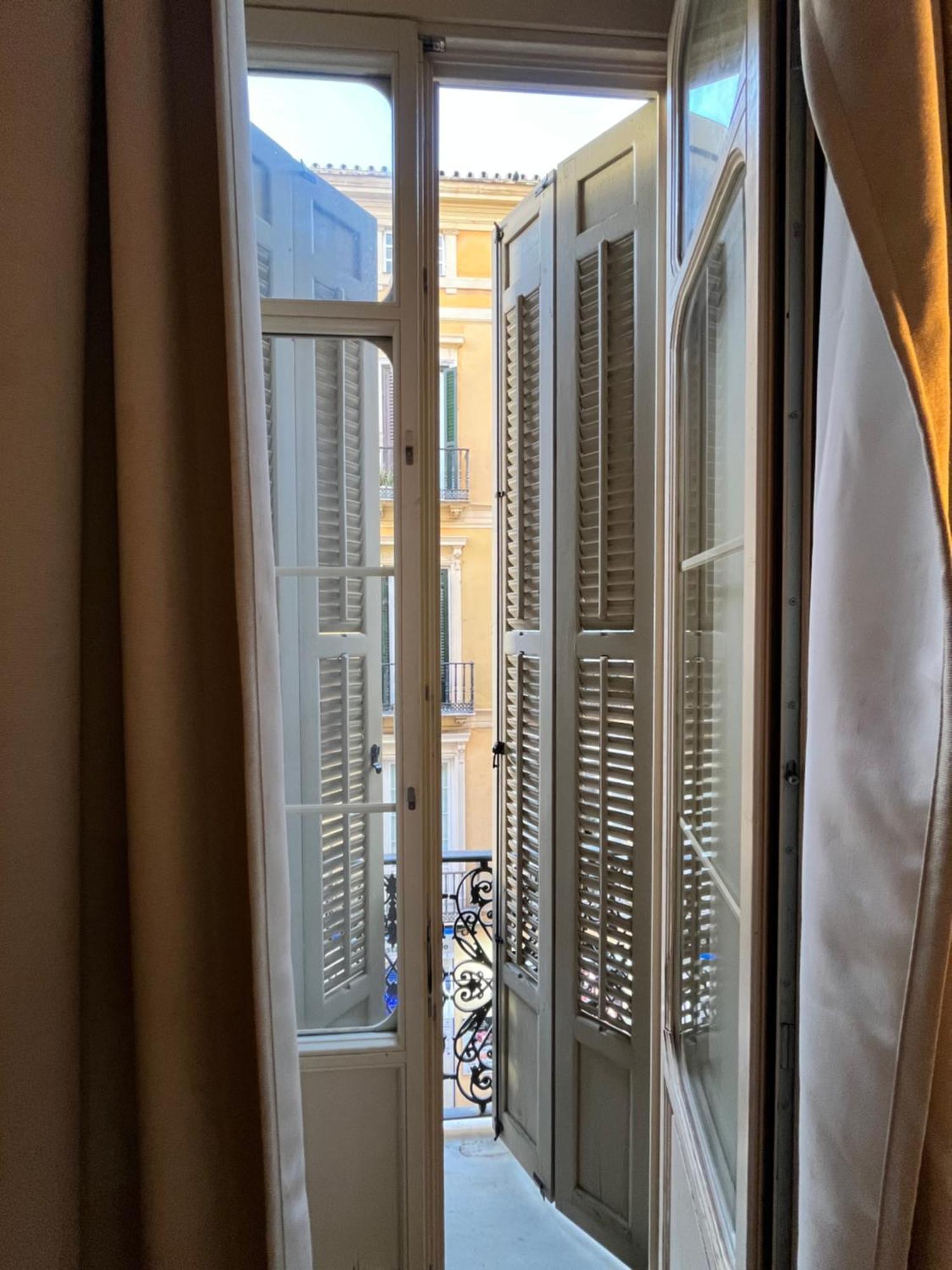 HomeAbroad Apartments - Larios Boutique Studio Málaga Extérieur photo
